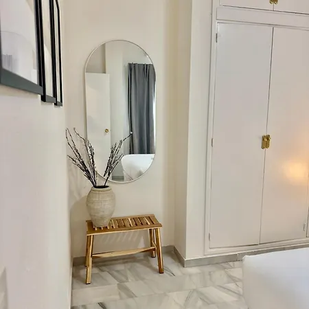 아파트 Golden Mile La Carolina - Eaw Homes *