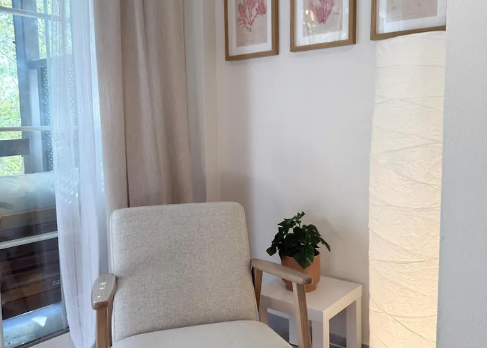 Golden Mile La Carolina - Eaw Homes Apartment