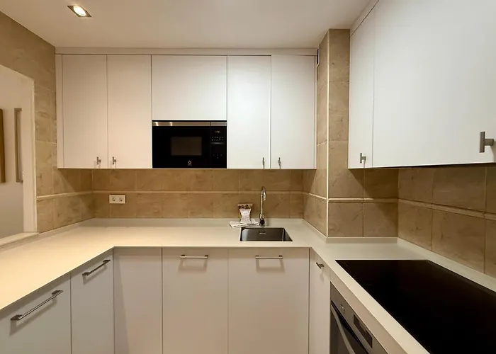 Golden Mile La Carolina - Eaw Homes Appartement